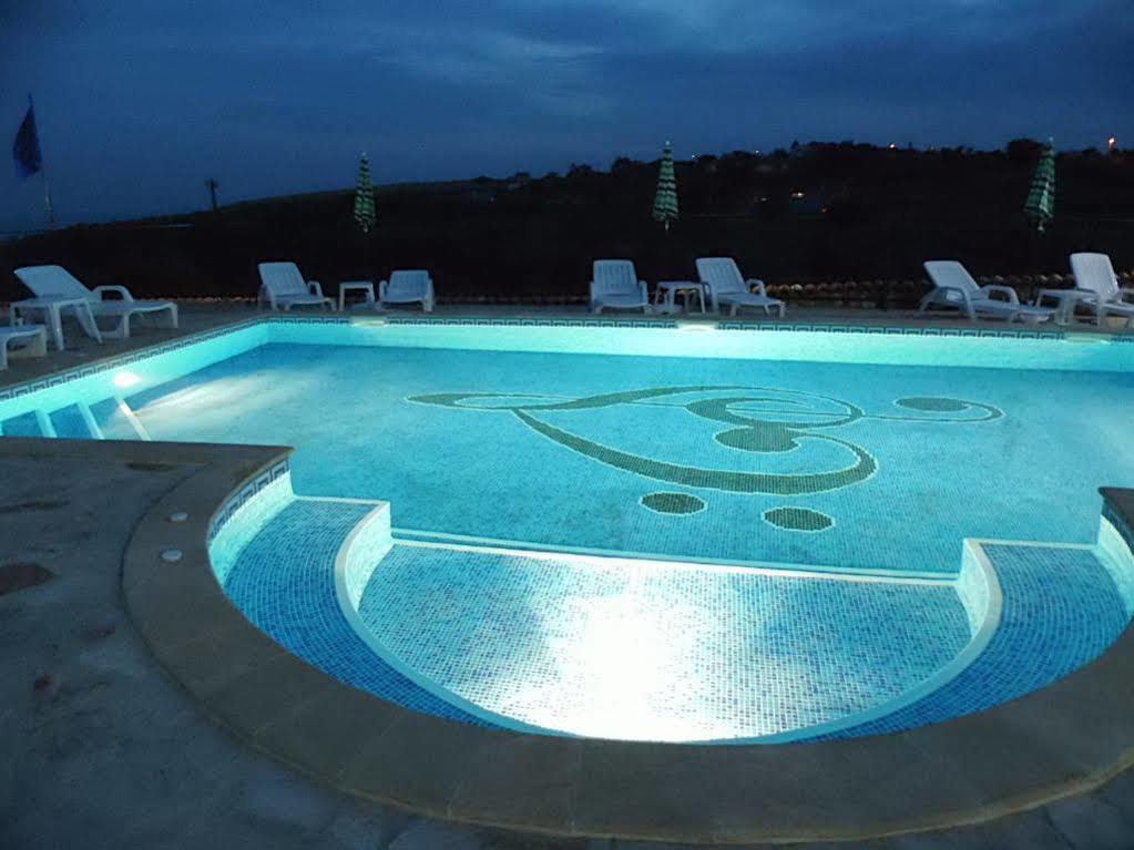Villa توبولا المظهر الخارجي الصورة